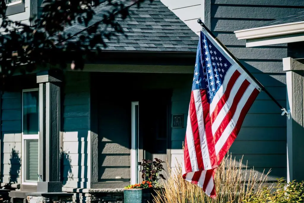 House and US flag